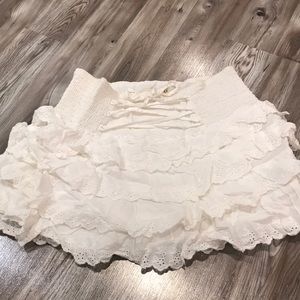 XXI Medium Ruffled Lace Trim Skirt